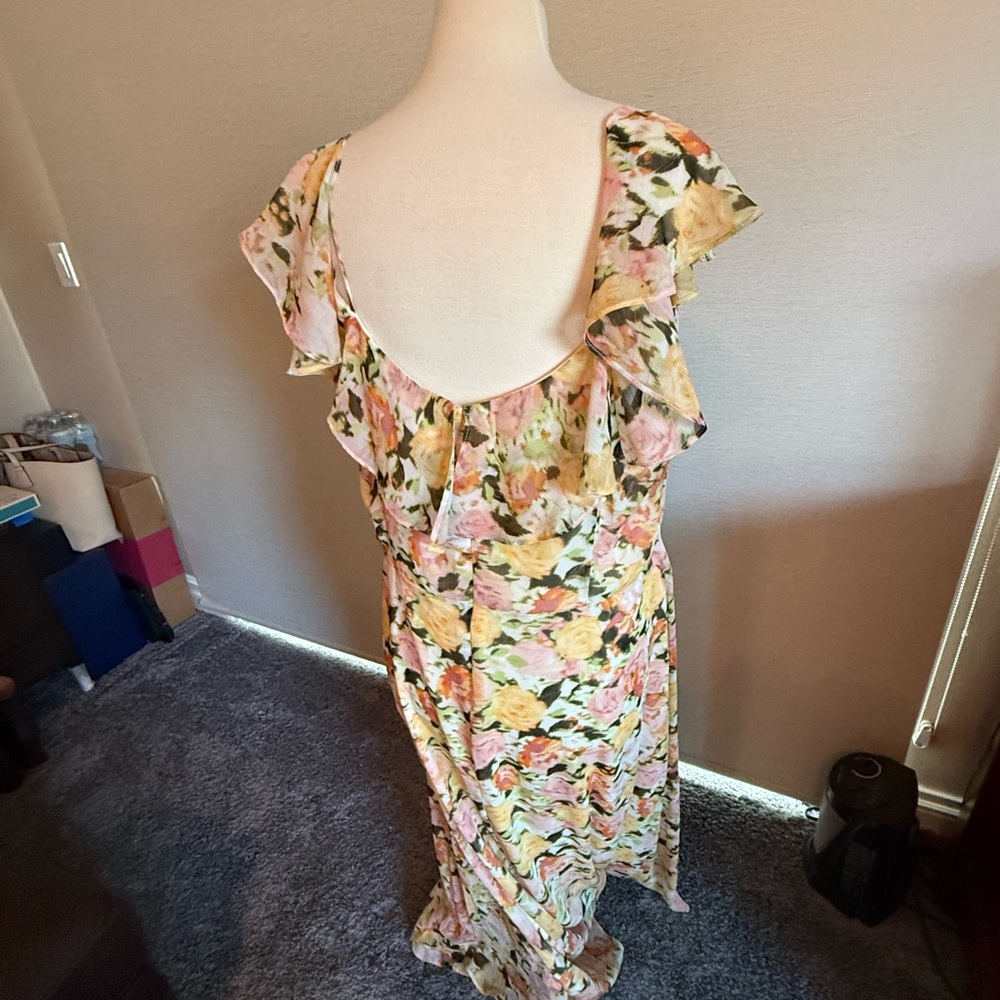 Floral Ruffle Maxi Dress - Picture 2 of 4